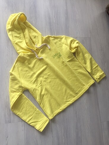 Bershka Mudo Sarı Sweatshirt