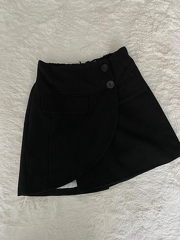 Bershka siyah etek