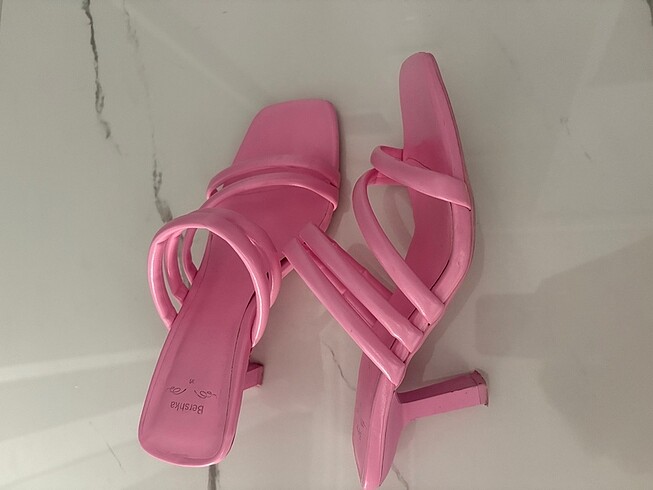 36 Beden pembe Renk BERSHKA pembe topuklu terlik