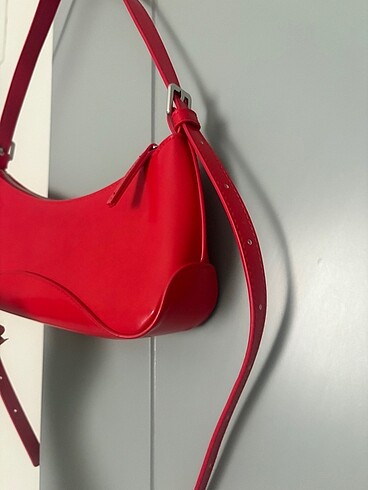 H&M H&M kırmızı çanta