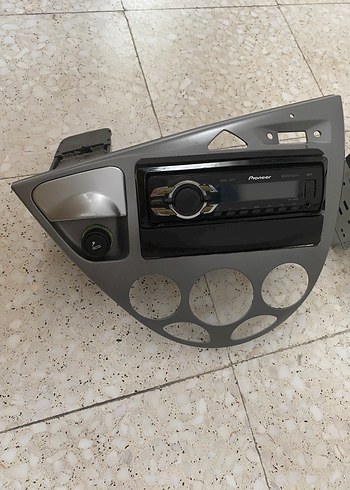 Gri Pioneer Müzik Sistemi Paneli, Teyip