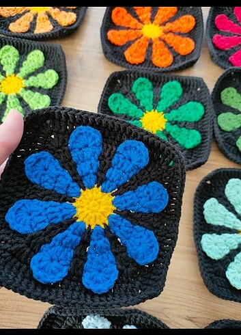  Beden Renk Tığ işi papatya motif