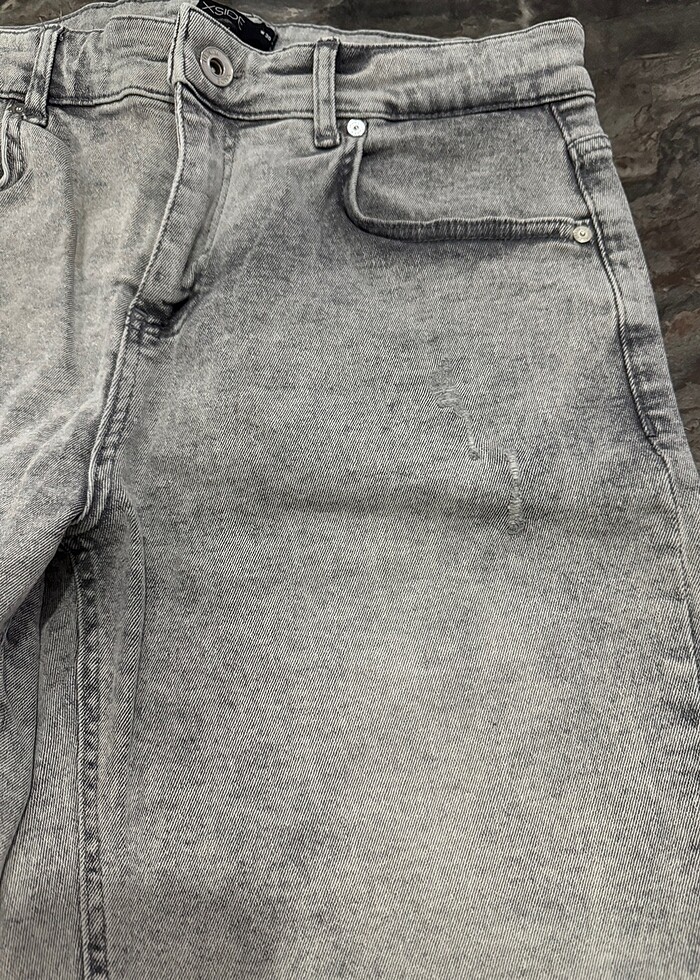 LCW Erkek jean şort 30 beden - Görsel 4