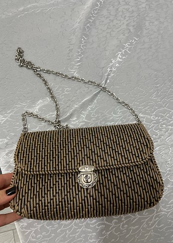 Zincir Detaylı El İşlemesi Krem Rengi Yılan Desenli Kadın Çanta - Görsel 3