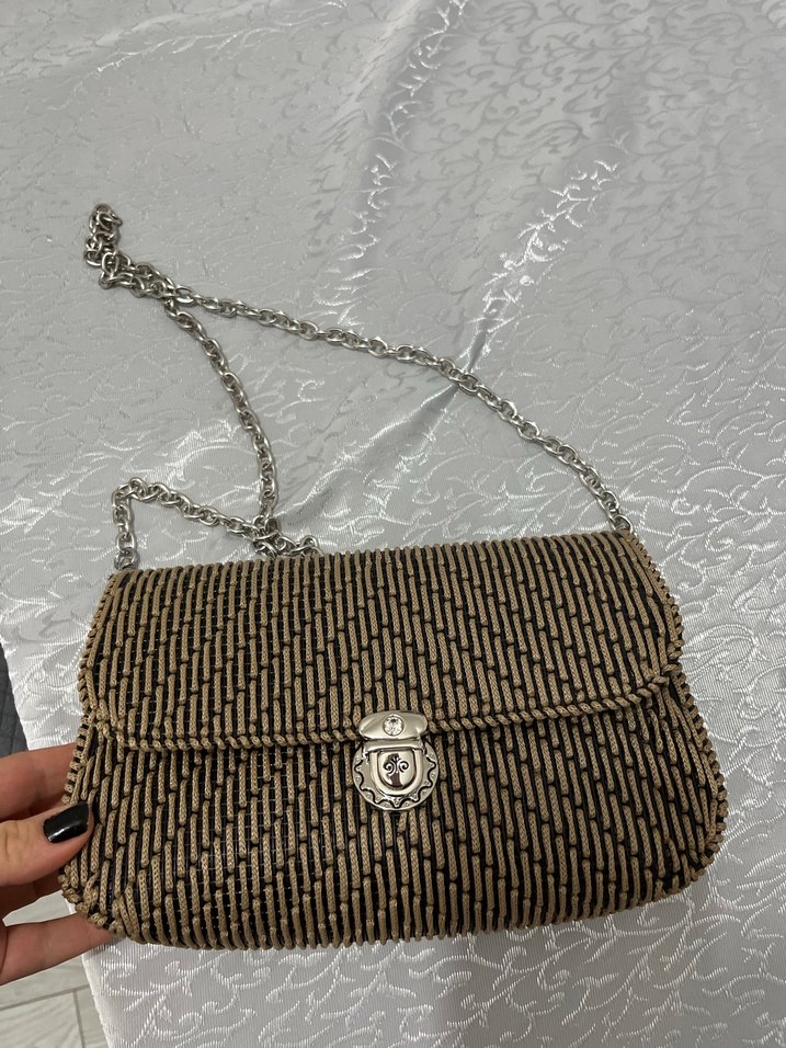 Zincir Detaylı El İşlemesi Krem Rengi Yılan Desenli Kadın Çanta - Görsel 3