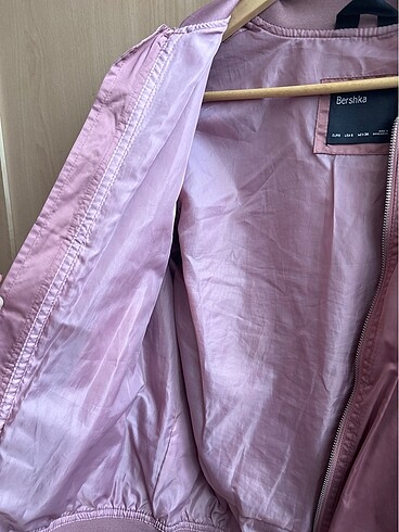 s Beden pembe Renk Bershka marka bomber ceket
