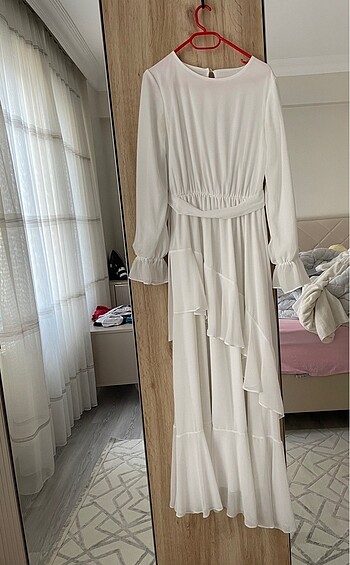 Diğer nikah elbisesi