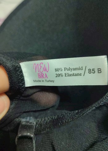 Siyah dantelli badı tek kusuru göğüs telının biri yoktur - Görsel 5