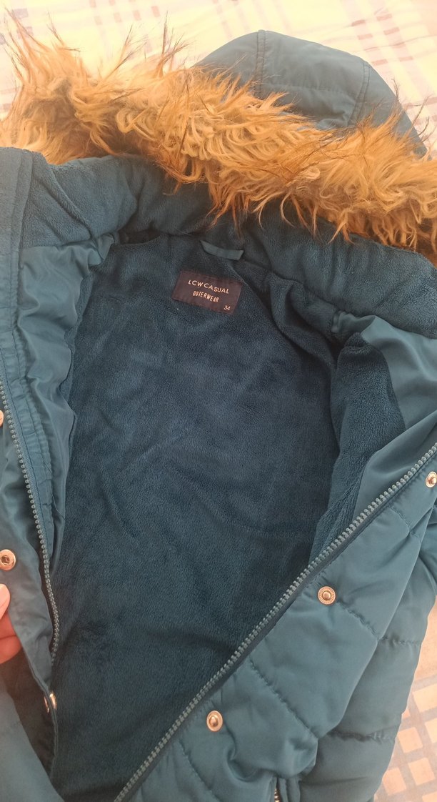 Kadın Mavi Kürklü Kış Montu - Görsel 3