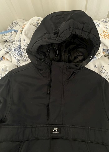Pull and Bear Kanguru Mont