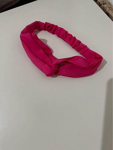 Beden Zara bandana ve flar