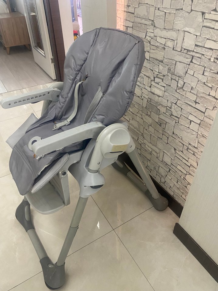 Gri Bebek Mama Sandalyesi - Görsel 2