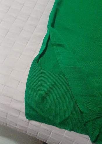 Diğer Benetton yesili kazak yanlardan yirtmacli