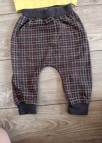 Sarı Baskılı Bebek Takımı, Uzun Kollu, Düğmeli - Görsel 2