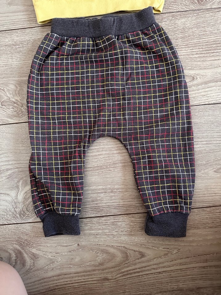 Sarı Baskılı Bebek Takımı, Uzun Kollu, Düğmeli - Görsel 2