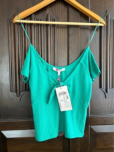 m Beden yeşil Renk Koton bağlama detaylı tişört
