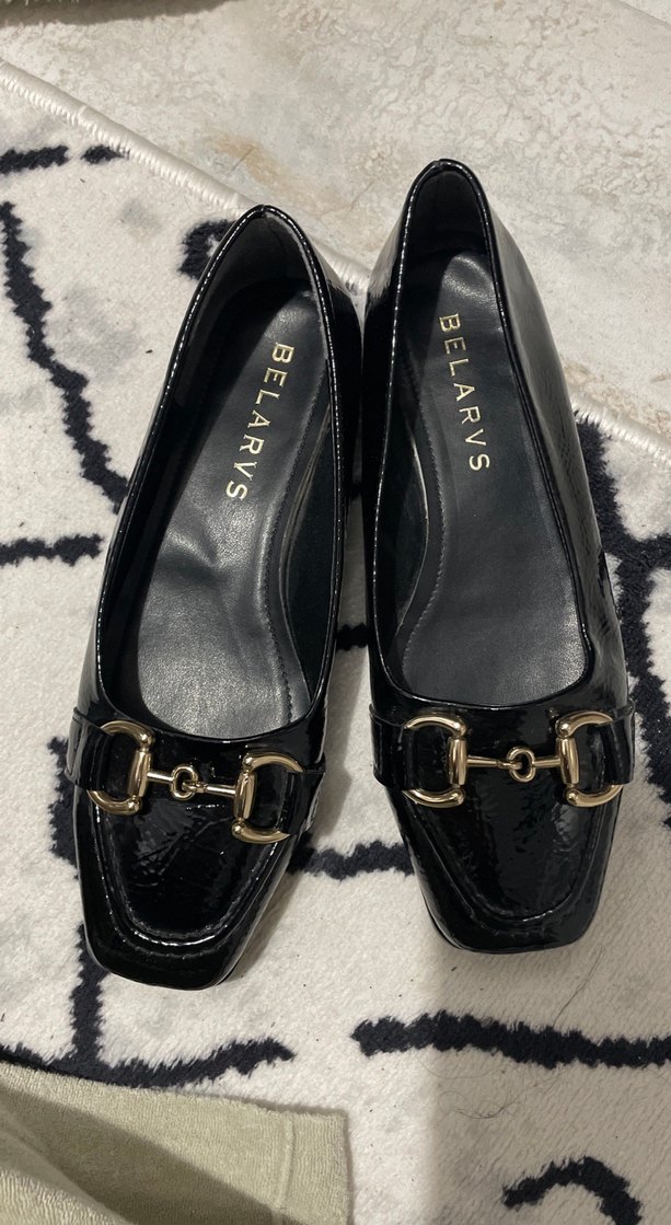 Klasik Şıklıkta Siyah Parlak Tokalı Loafer - Görsel 3