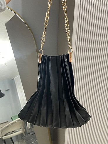 Beymen Pile model siyah çanta