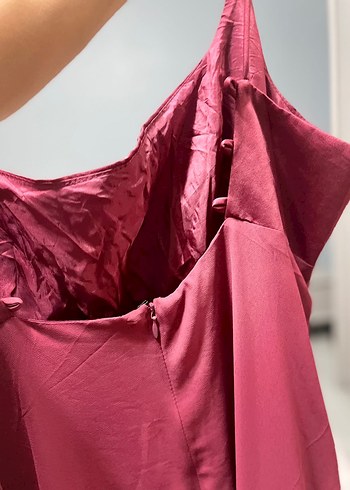 40 Beden Bordo Saten Uzun sırt detaylı abiye