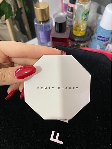 Fenty Beauty Fenty beauty highlighter