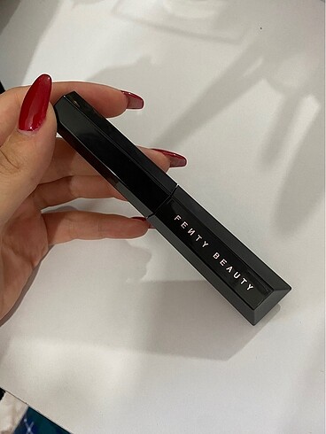 Fenty beauty maskara