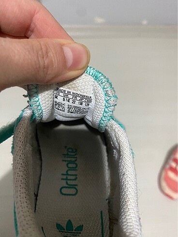 22 Beden Adidas bebek spor ayakkabı