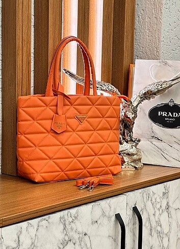 Beden PRADA ÇANTA SİYAH