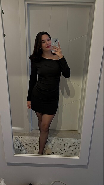 Trendyol & Milla Uzun kollu mini siyah elbise