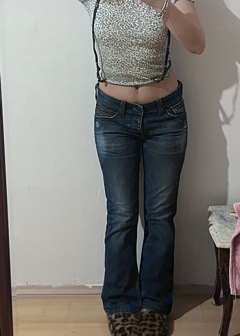 Zara Kemer Detay Tisort