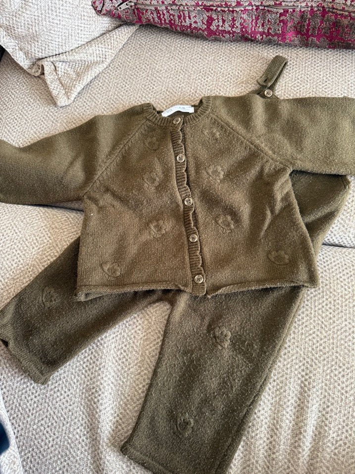 Kız Çocuk Kahverengi Triko Tulum ve Hırka takım - Görsel 4