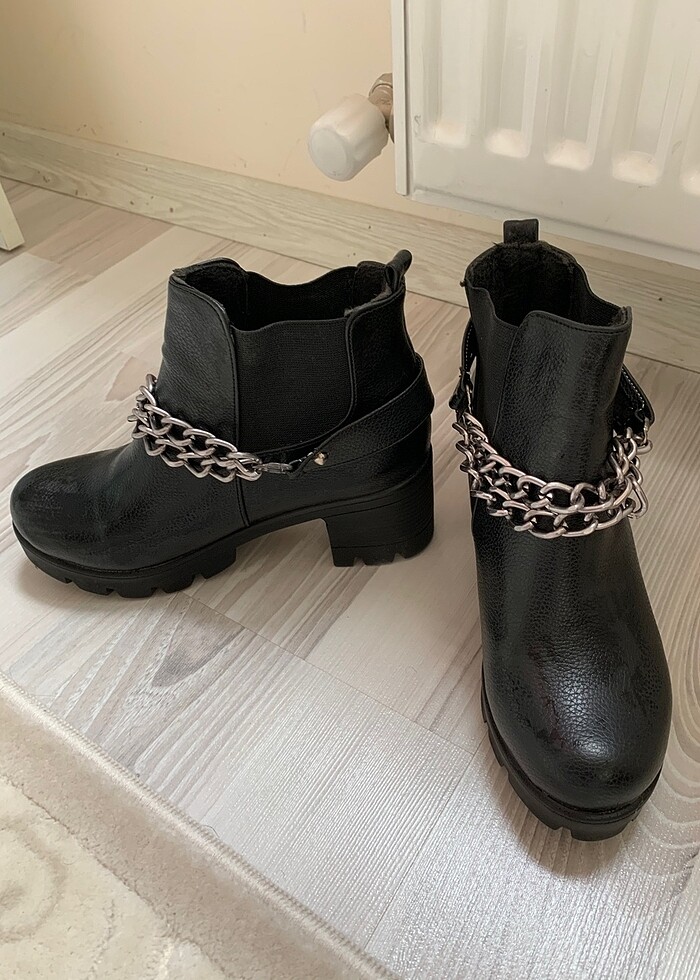 Kadın Bot - Görsel 2