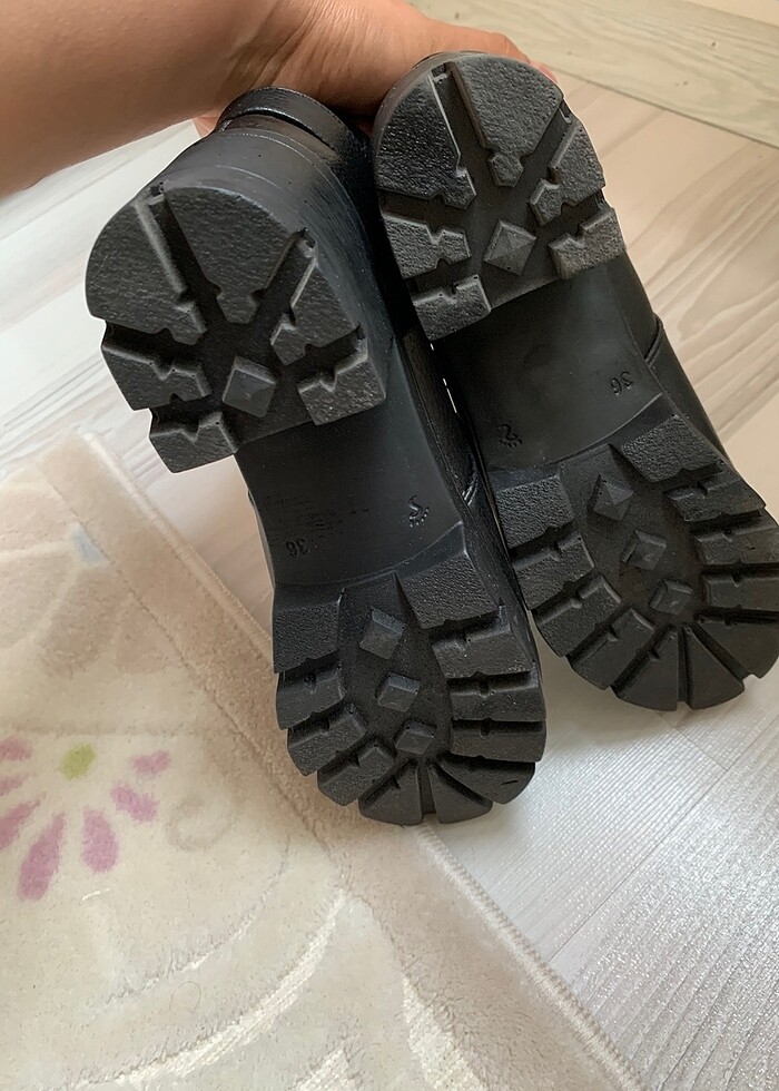 Kadın Bot - Görsel 5