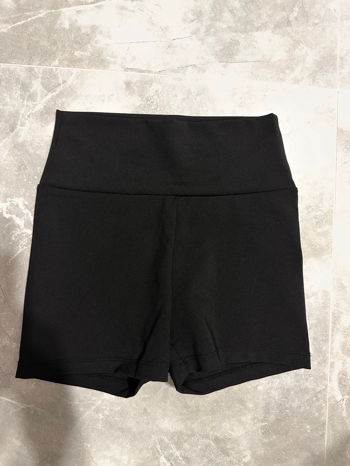 Kadın Siyah Yüksek Bel Mini Şort - Görsel 2