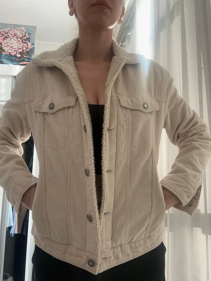 Düğmeli Bej Kadın Ceket - Görsel 4