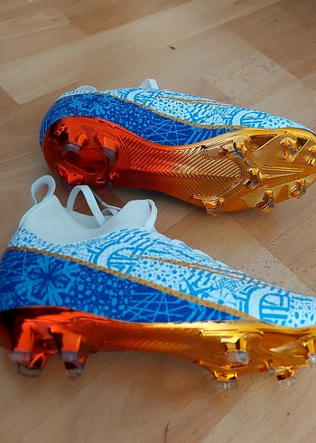 Nike Erkek çocuk halı saha ayakkabısı krampon