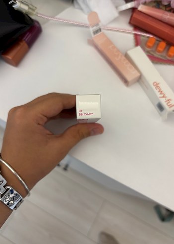 Diğer Romand blur fudge tint
