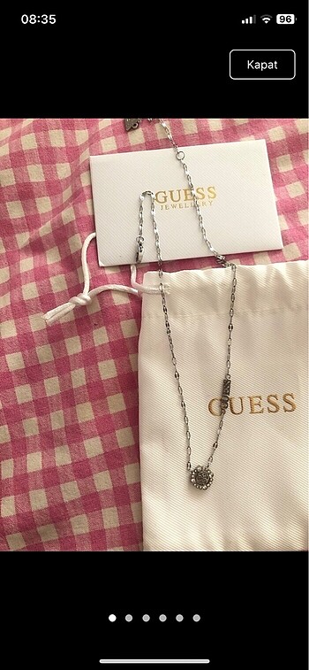 Guess kolye