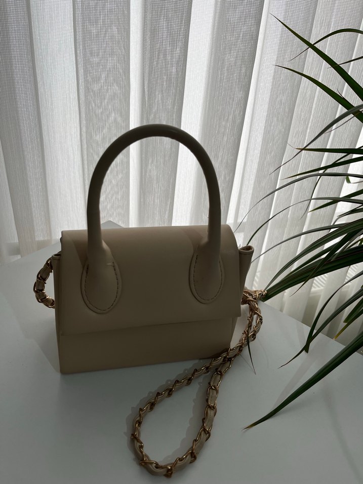 Bej Zincir Detaylı Kadın Deri Çanta - Görsel 3
