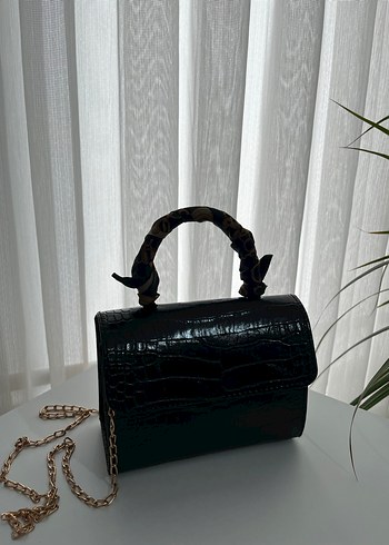 Klasik Siyah Deri Kadın Çanta - Görsel 2