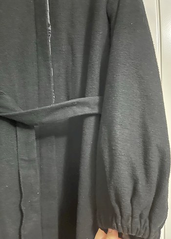 Siyah Kemerli Uzun Kadın Kaban - Görsel 3