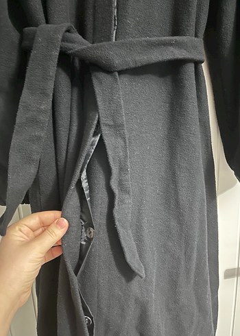 Siyah Kemerli Uzun Kadın Kaban - Görsel 5