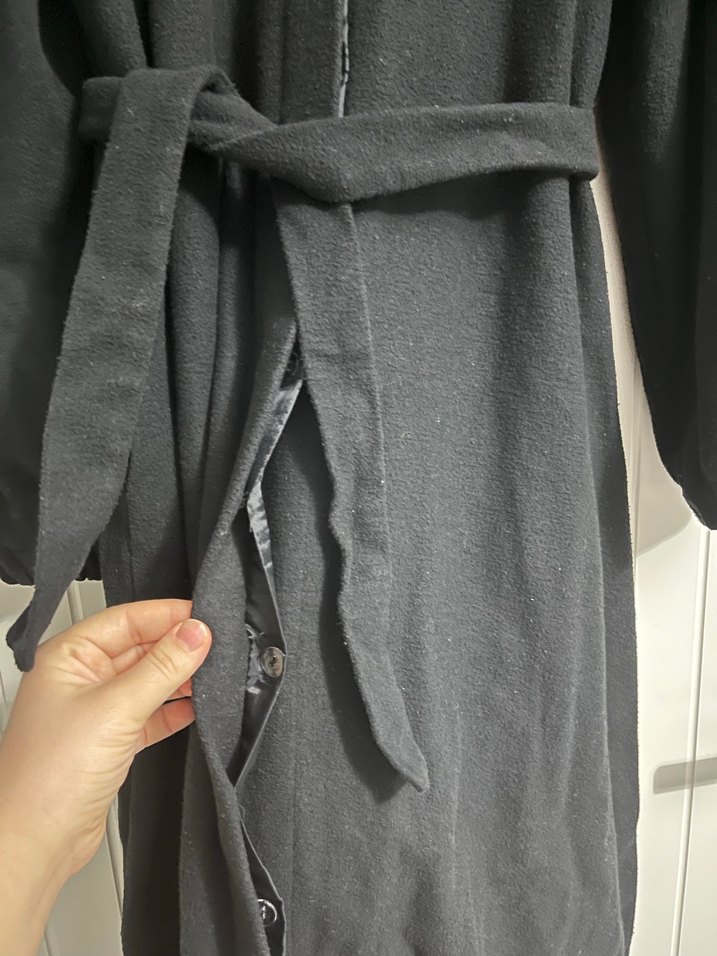 Siyah Kemerli Uzun Kadın Kaban - Görsel 5