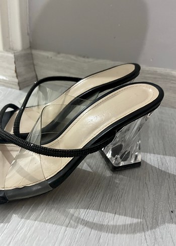 Siyah Minimalist Topuklu Kadın Terlik - Görsel 2