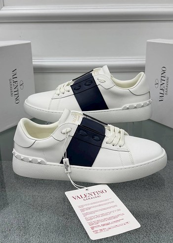 Valentino Garavani Beyaz Deri Sneaker