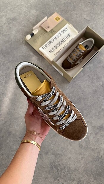 37 Beden kahverengi Renk Golden goose deluxe