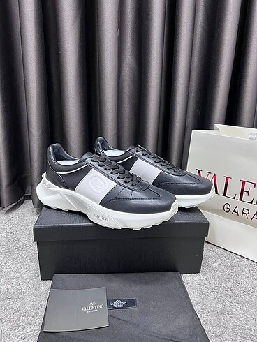 Valentino Valentino garavani