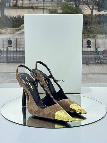 Yves Saint Laurent