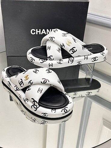 37 Beden Chanel Terlik