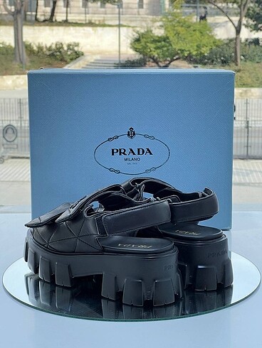 40 Beden Prada sandalet