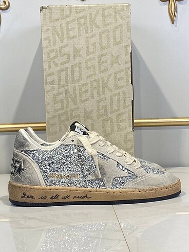 Golden goose deluxe